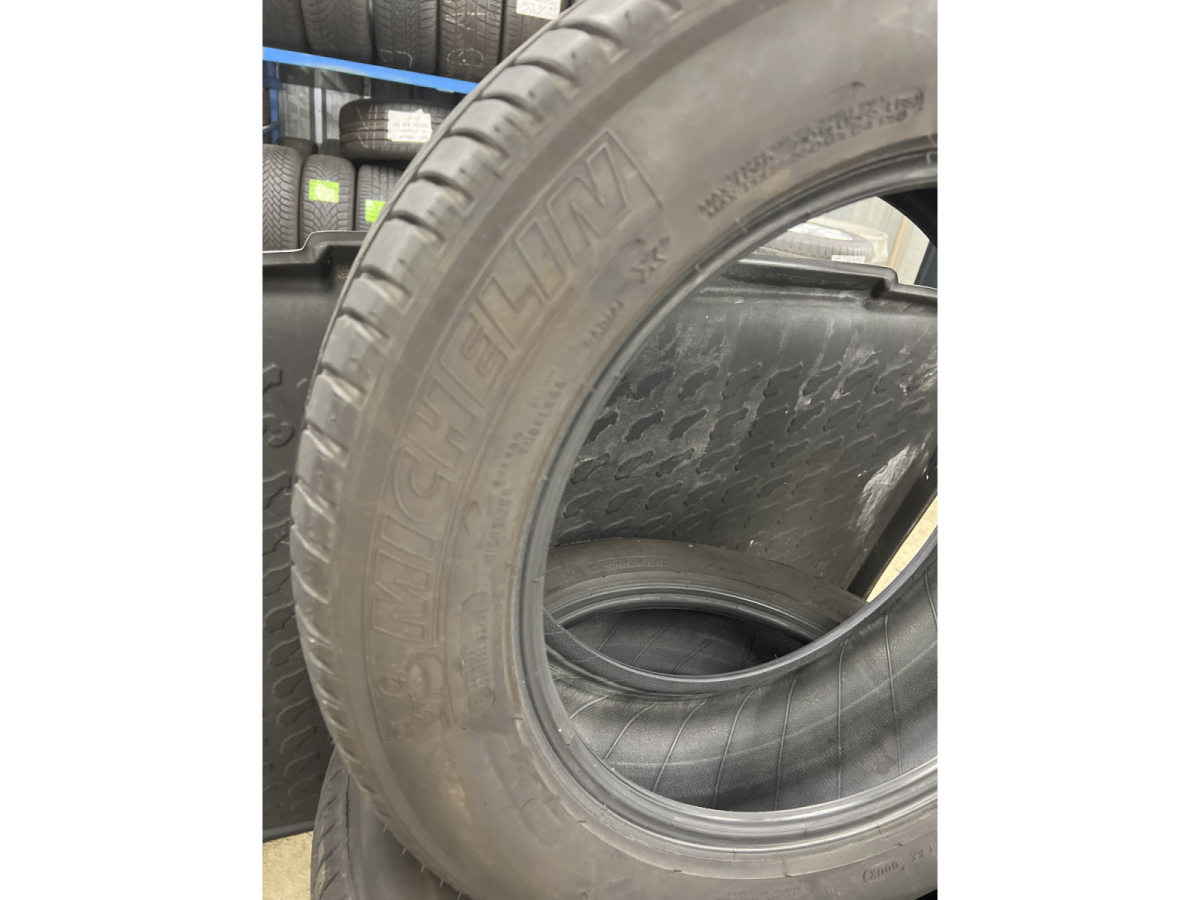 Pneus été 17 215/60 R17 96V - Photo 1