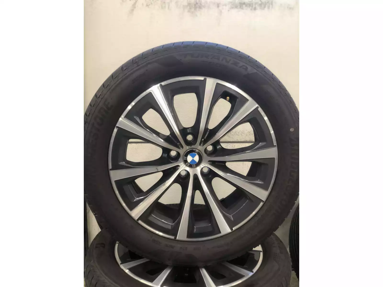 Jantes alu + Pneus été 17 225/50 R17 98Y - Photo 1