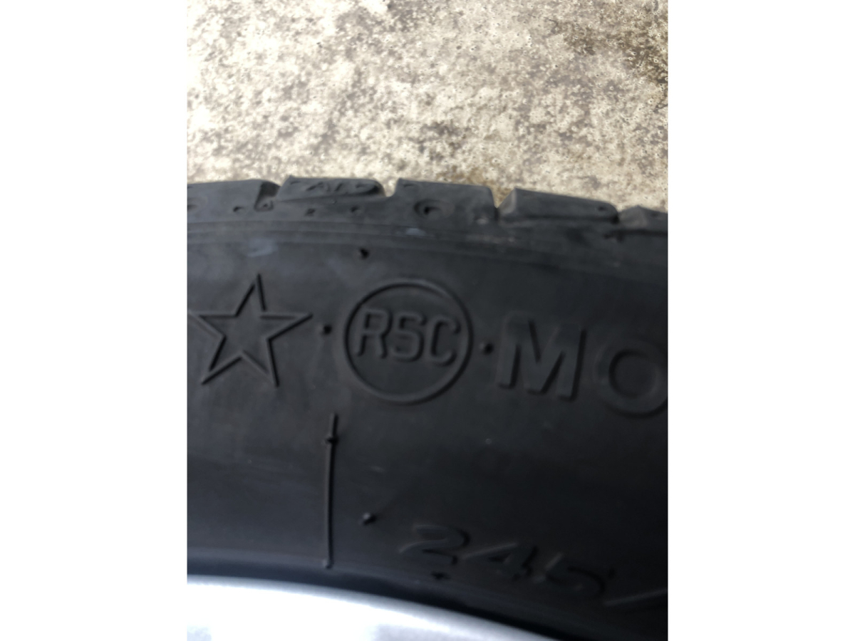 Jantes alu + Pneus été 18 245/45 R18 100Y - Photo 1