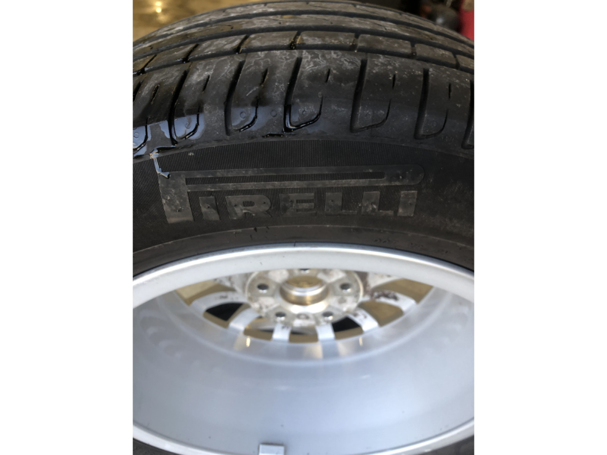Jantes alu + Pneus été 17 225/55 R17 97Y - Photo 1