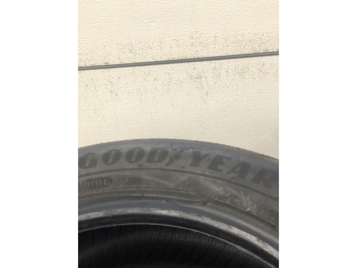 Pneus été 17 215/50 R17 91V - Photo 1