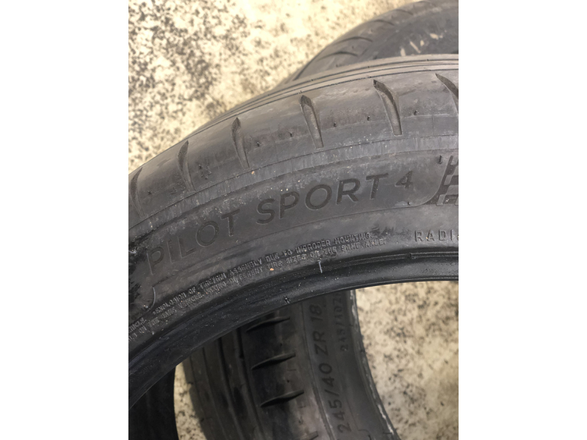 Pneus été 18 245/40 R18 97Y - Photo 1
