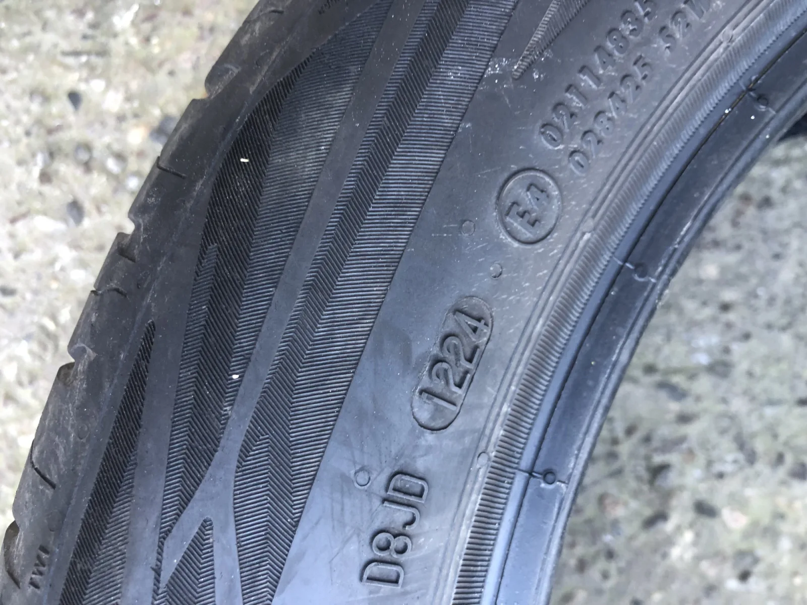 Pneus été 17 205/55 R17 91W - Photo 1