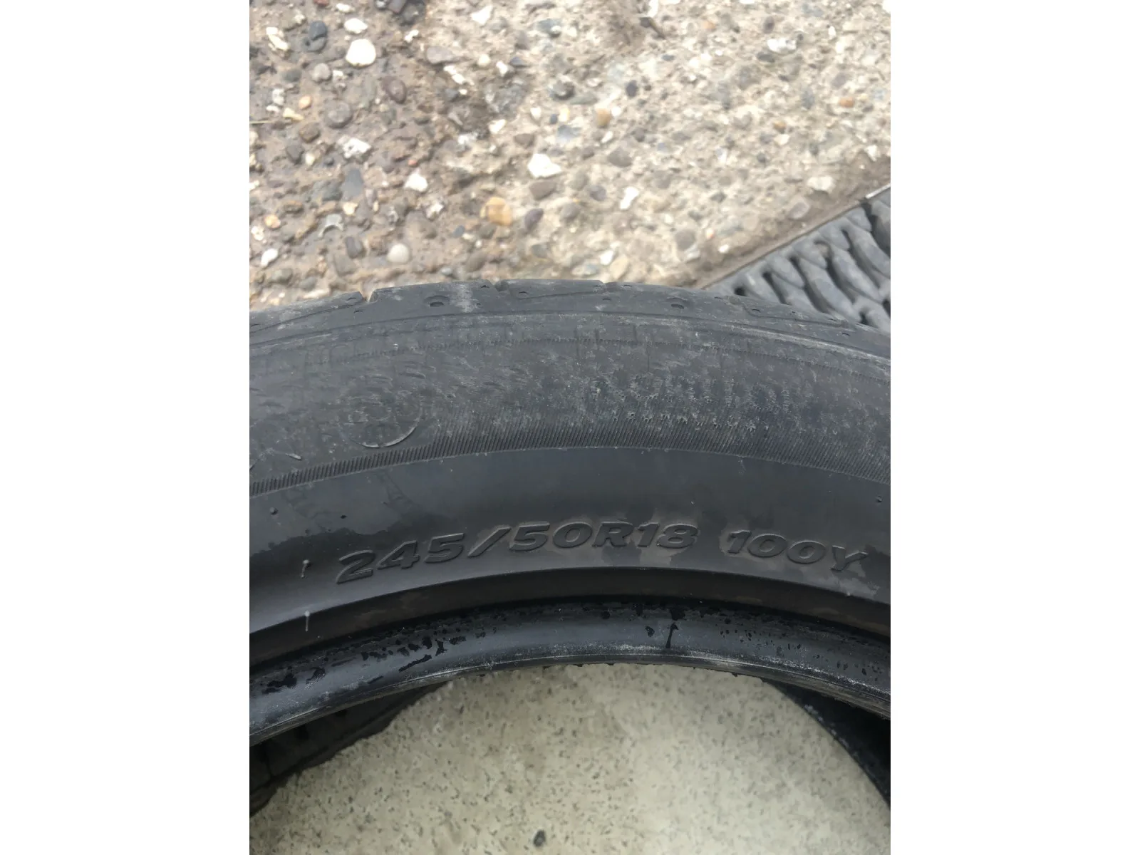 Pneus été 18 245/50 R18 100Y - Photo 1