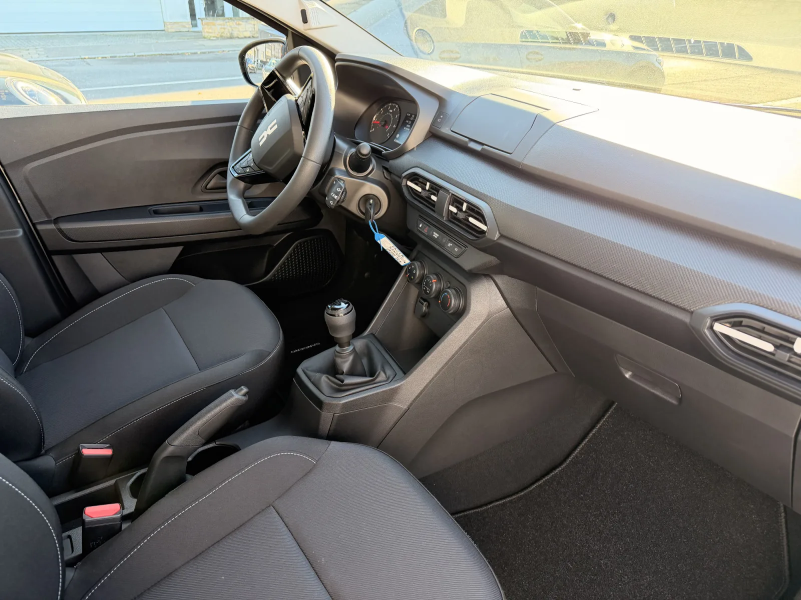 Dacia Sandero 1.0 Tce 100 Essentiel - Photo 1