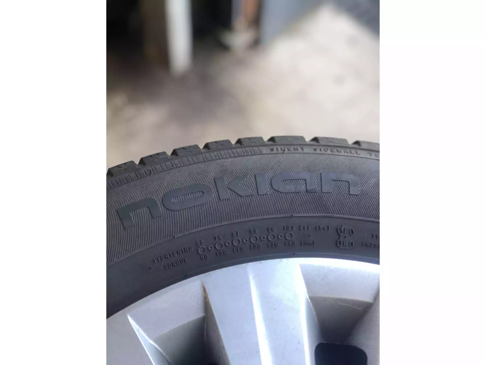 Jantes acier + Pneus hiver 15 195/65 R15 91T - Photo 1