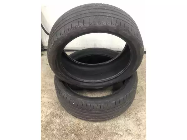 Pneus été 18 225/40 R18 92Y - Photo 1