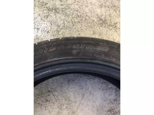 Pneus été 18 245/35 R18 98Y - Photo 3