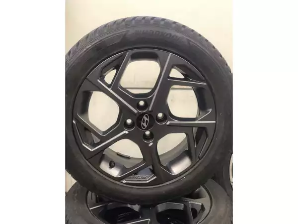 Jantes alu + Pneus hiver 16 195/55 R16 87H - Photo 2