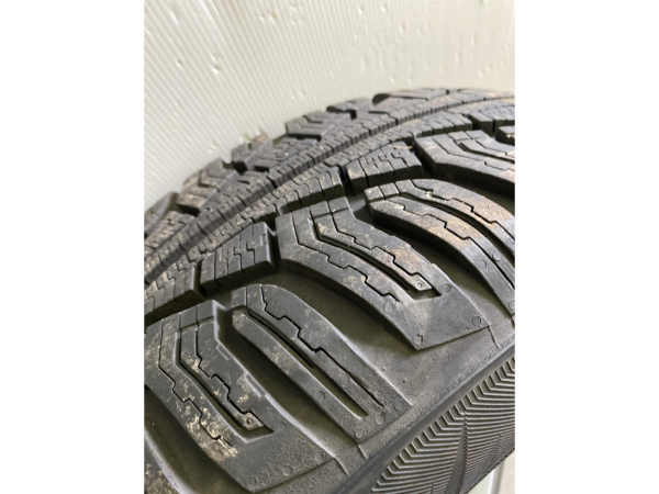 Jantes alu + Pneus hiver 16 205/60 R16 92H - Photo 3
