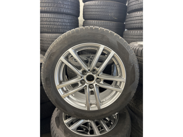 Jantes alu + Pneus hiver 17 215/55 R17 98H - Photo 2