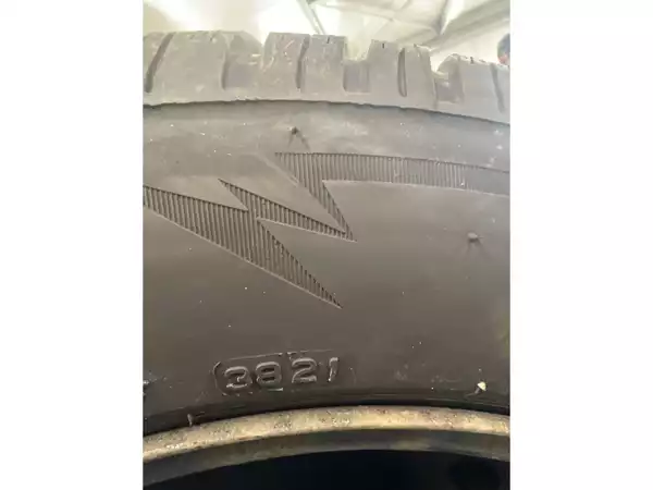 Jantes acier + Pneus hiver 16 205/60 R16 96H - Photo 3