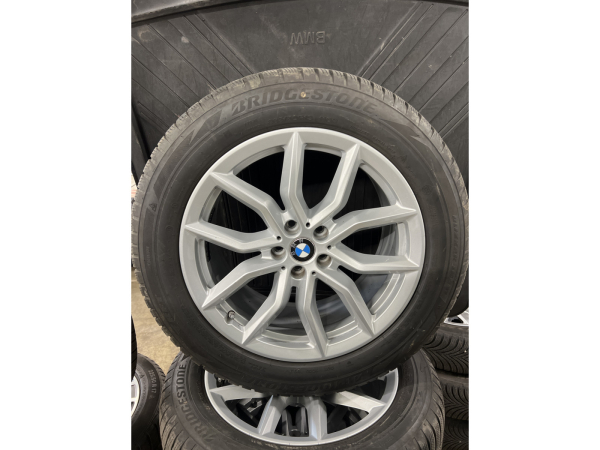 Jantes alu + Pneus hiver 19 265/50 R19 110H - Photo 2