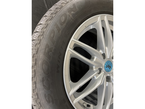 Jantes alu + Pneus hiver 17 225/60 R17 103V - Photo 3