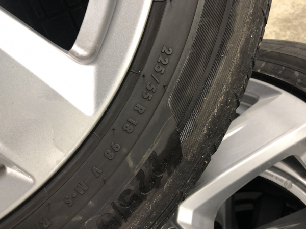 Jantes alu + Pneus été 18 225/55 R18 98V - Photo 3
