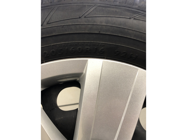 Jantes acier + Pneus hiver 16 205/60 R16 92H - Photo 3