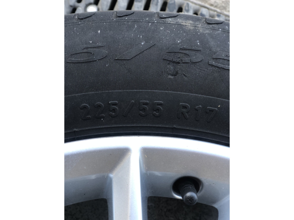 Jantes alu + Pneus été 17 225/55 R17 97Y - Photo 3