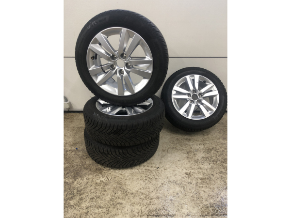 Jantes alu + Pneus hiver 16 205/55 R16 91H - Photo 1