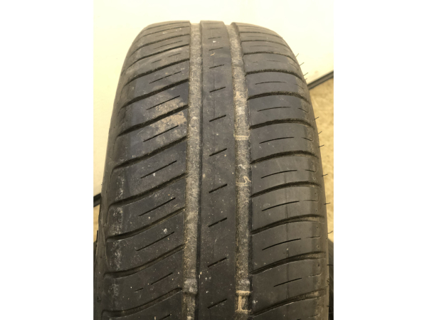 Pneus été 14 175/65 R14 82T - Photo 3