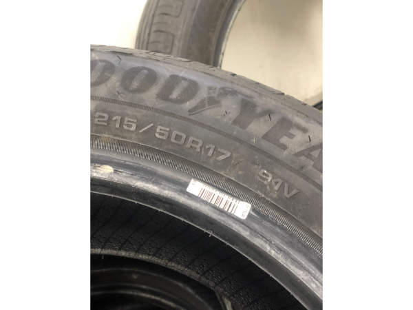 Pneus été 17 215/50 R17 91V - Photo 3