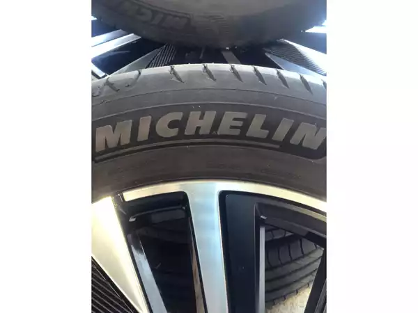 Jantes alu + Pneus été 18 215/55 R18 99V - Photo 3