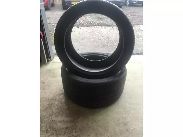 Pneus été 20 295/35 R20 105Y - Photo 1