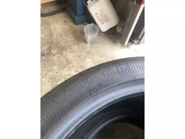 Pneus été 20 295/35 R20 105Y - Photo 2