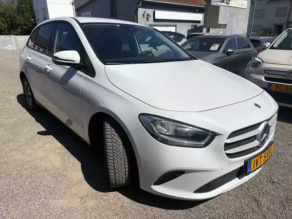 Mercedes-Benz B 180 136CV AUTO ATT-REM. - Photo 2