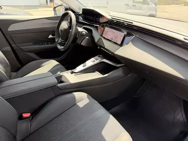 Peugeot 308 1.2 Hybride 145 ALLURE e-DCS6 - Photo 2