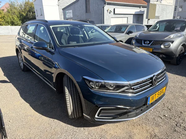 Volkswagen Passat Variant 1.4 GTE PLUG-IN 218CV - Photo 2