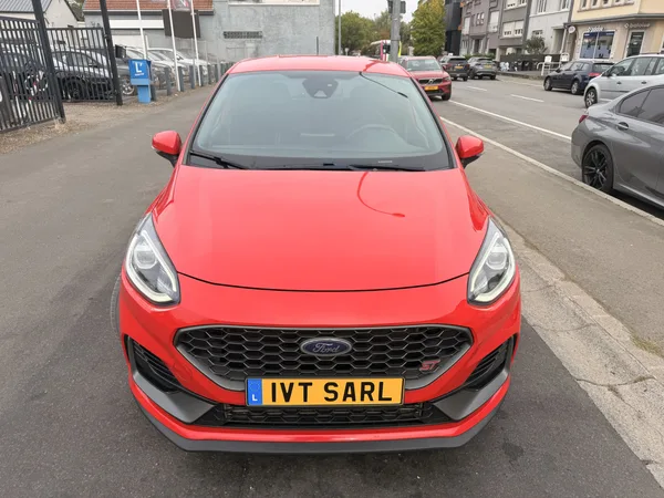 Ford Fiesta Performance ST 200 - Photo 2