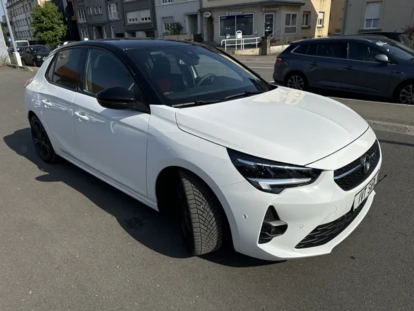 Opel Corsa GS 1.5 TURBO D MT6 102CV - Photo 2
