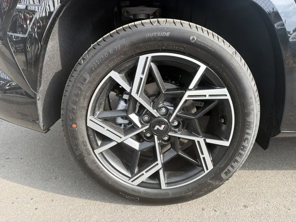 Hyundai TUCSON 1.6 T-GDI HEV 6AT Shine Shadow N-LINE 239CV - Photo 3