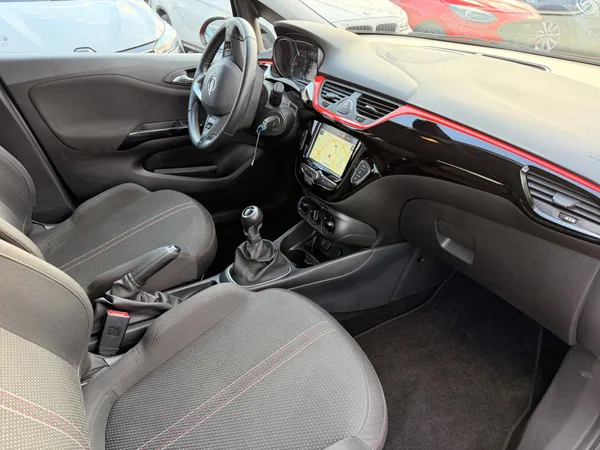 Opel Corsa 1.4 Black Édition 100 Turbo - Photo 2