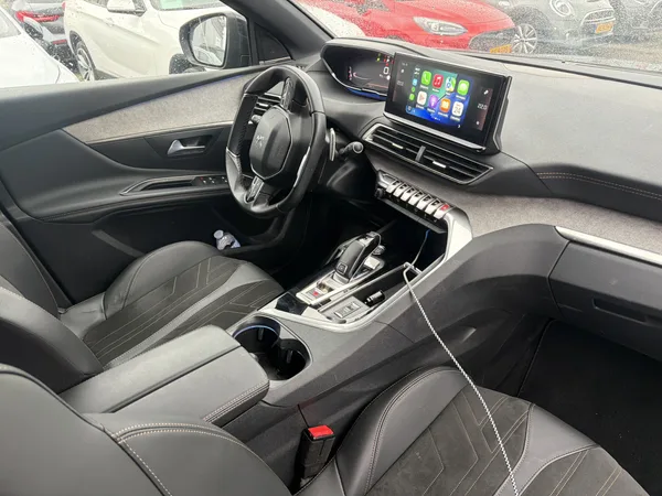 Peugeot 3008 GT 1.2 PT 131CV EAT8 - Photo 3