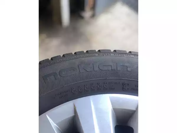 Jantes acier + Pneus hiver 15 195/65 R15 91T - Photo 2