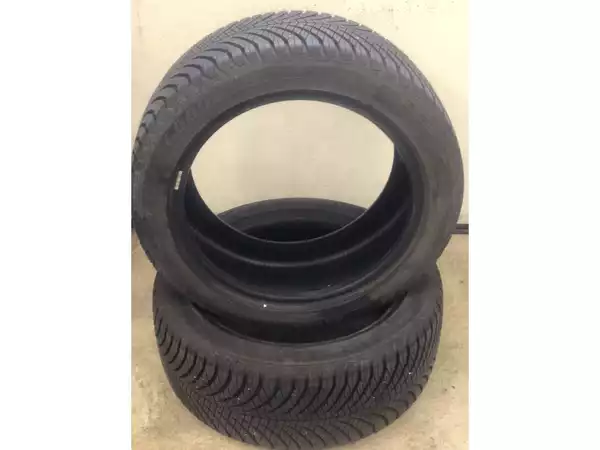 Pneus toutes saisons 16 215/45 R16 90V - Photo 1