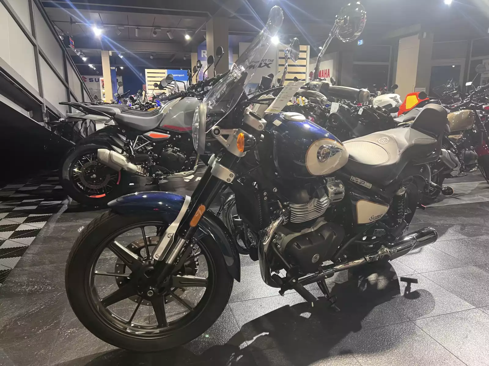 Royal Enfield Super Meteor 650 Bleu Celestial - Photo 1
