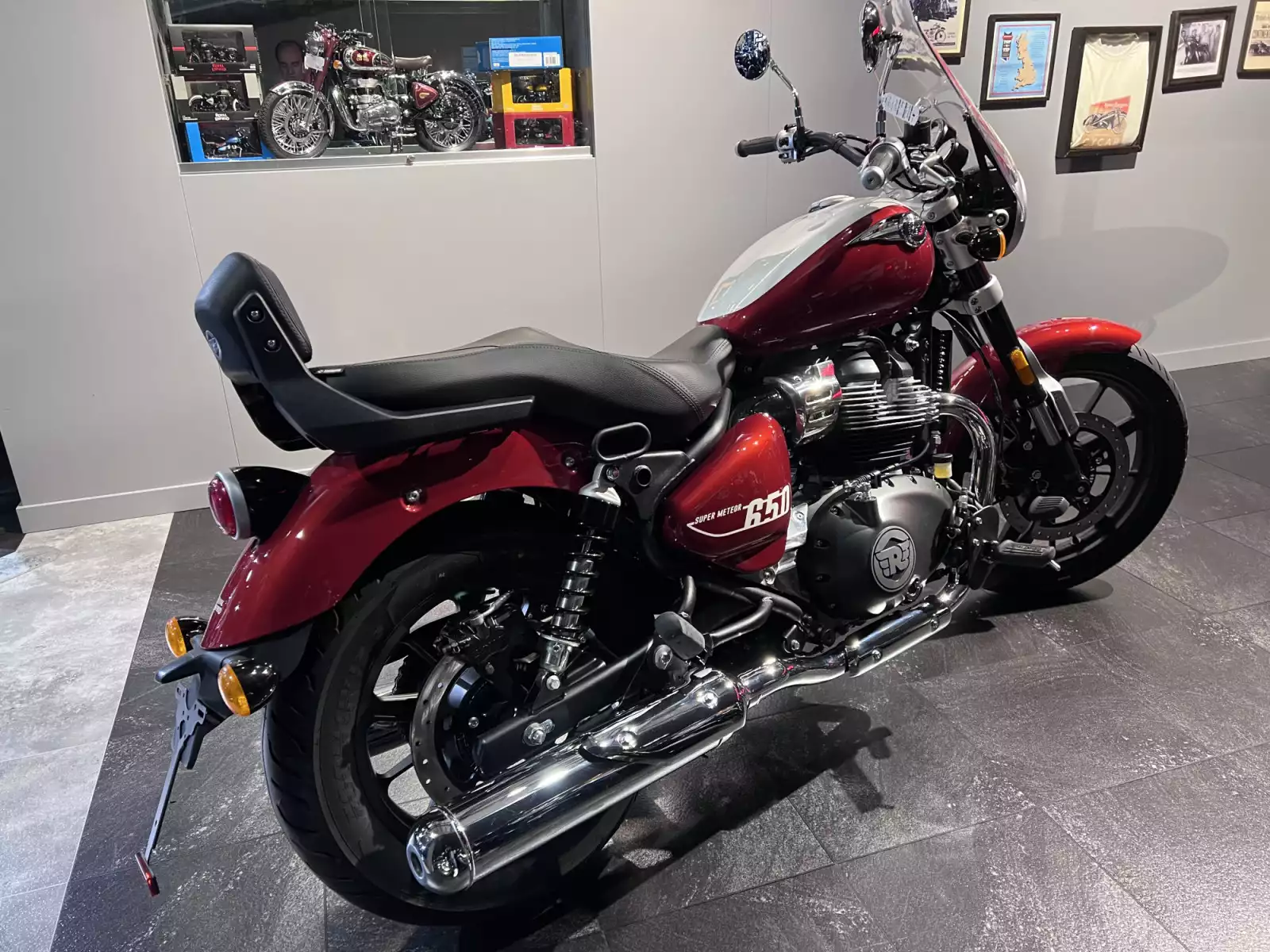 Royal Enfield Super Meteor 650 Rouge Celestial - Photo 1
