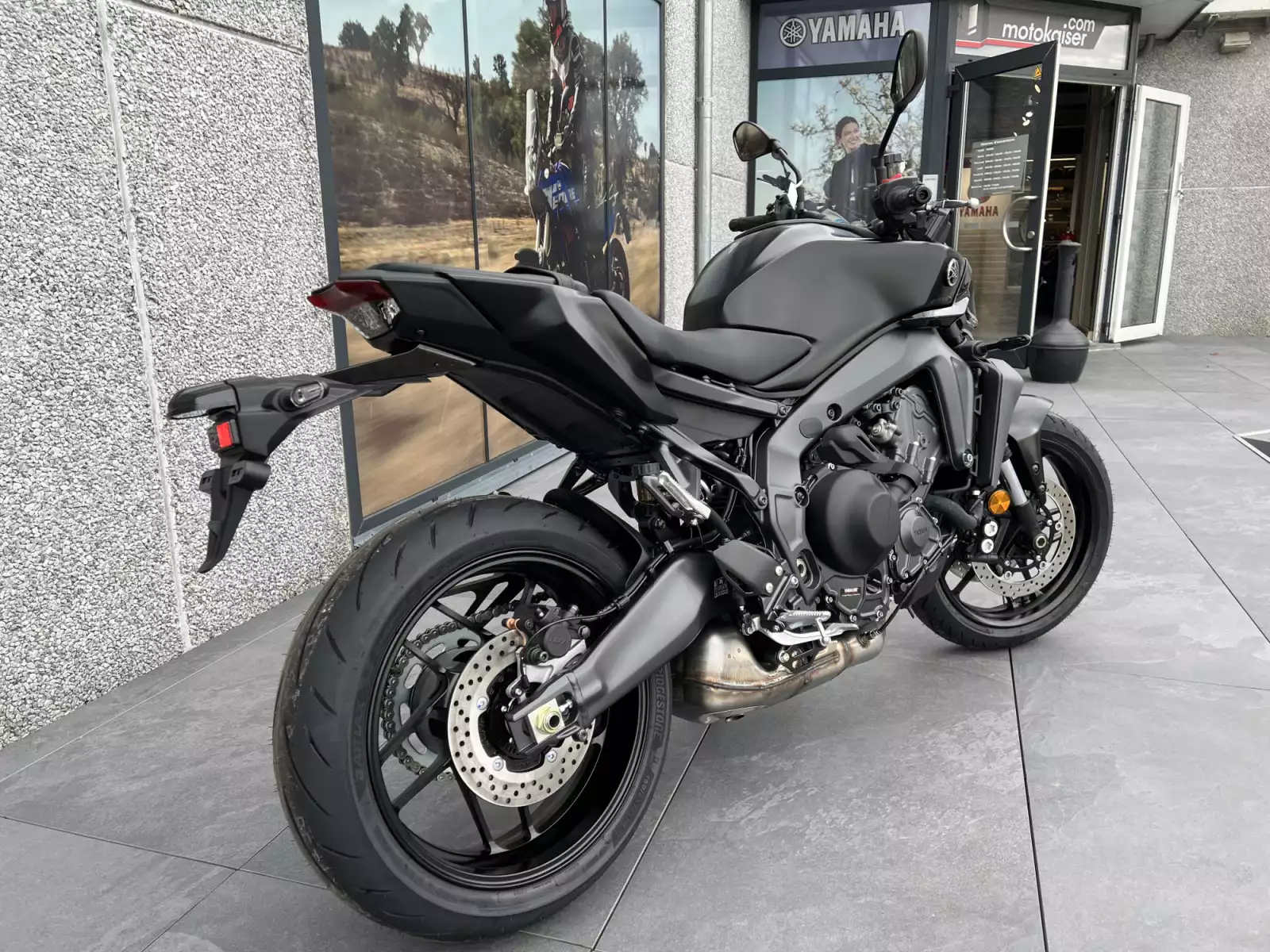 Yamaha MT-09 Y-AMT - Photo 1