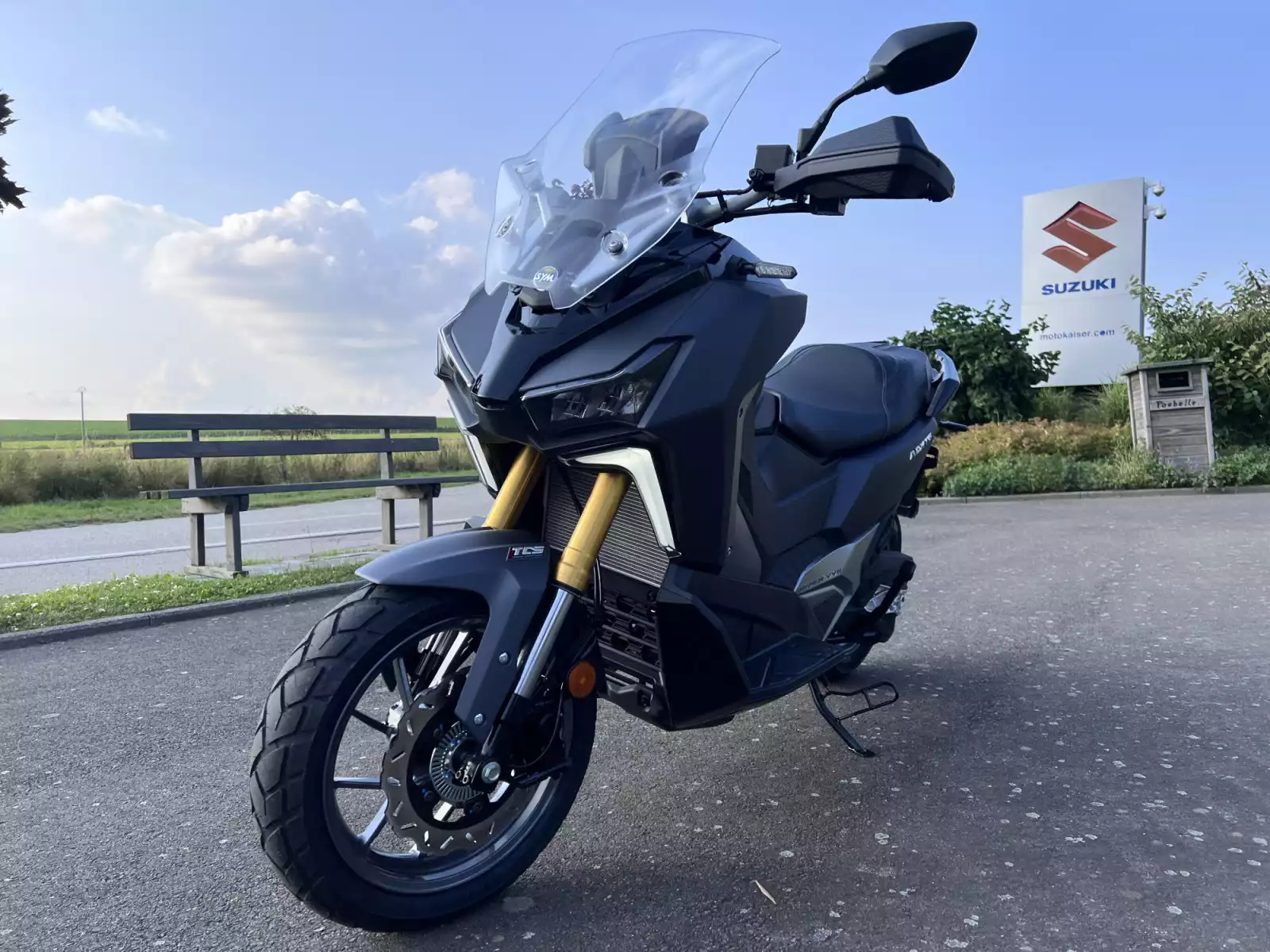SYM ADX TG 400 - Photo 1