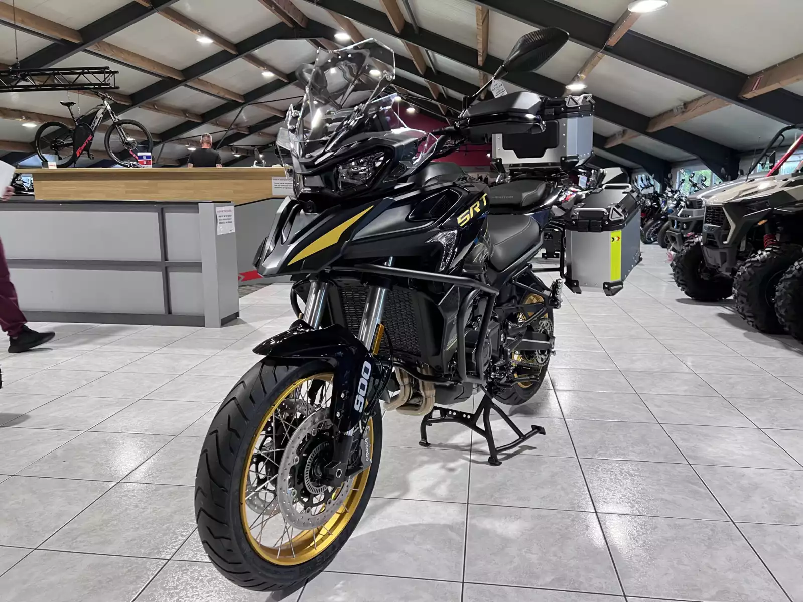 QJ Motor SRT 900 SX Touring - Photo 1