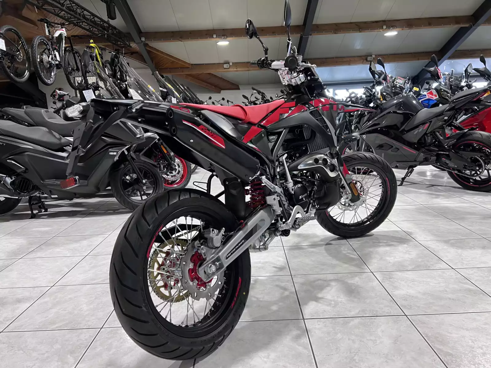 Fantic Motard 50 PERFORMANCE 2T - Photo 1