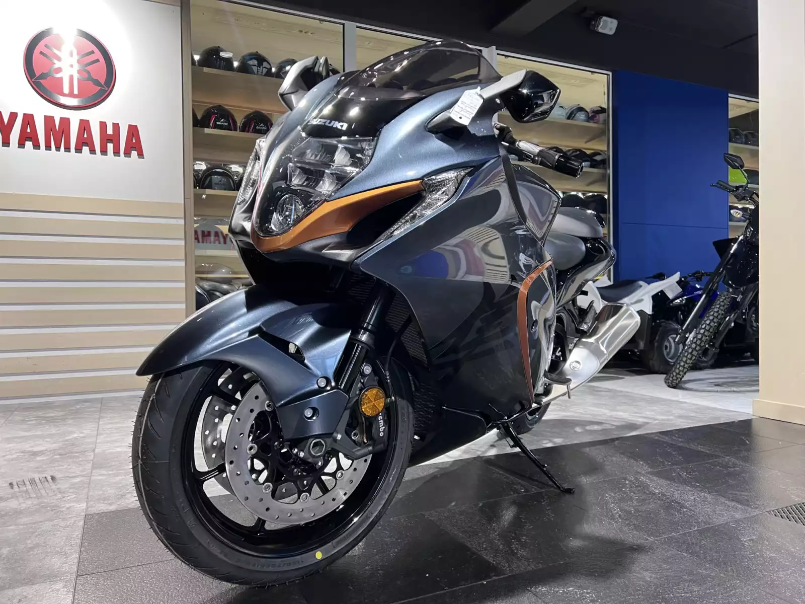 Suzuki Hayabusa 1300 - Photo 1