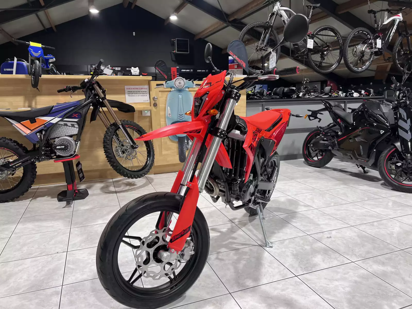 Beta RR Motard 125 - Photo 1