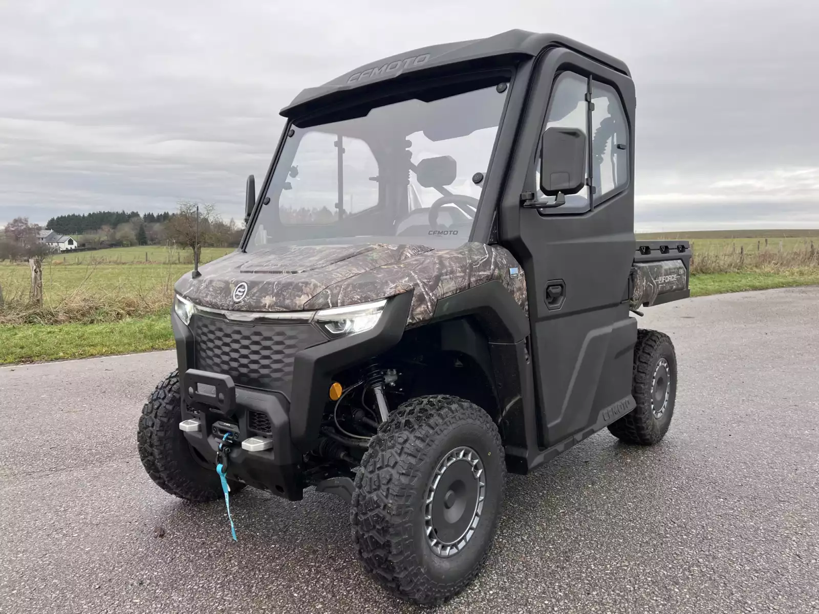 CF Moto EV UForce 600 Off Road T3 ABS Full cabine glass 60 km/h autonomie + 100 Km - Photo 1