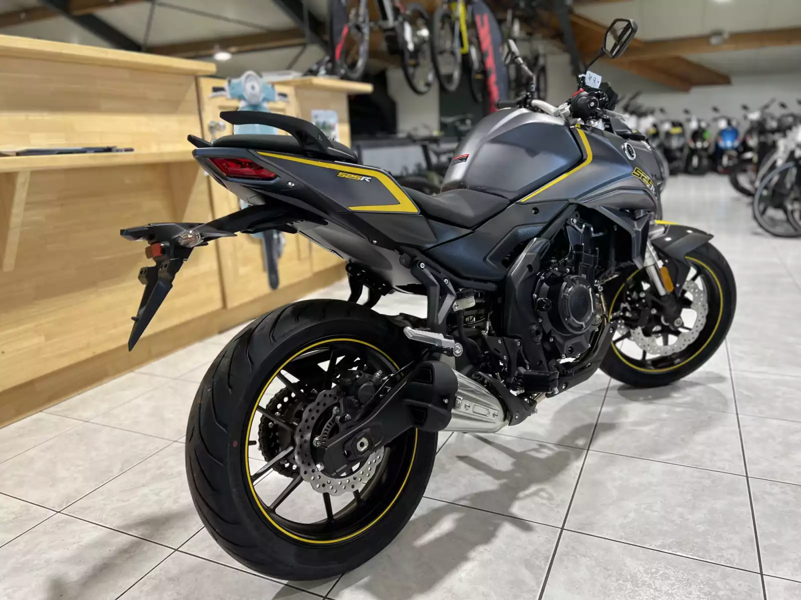 Voge 525R GRIS - Photo 1