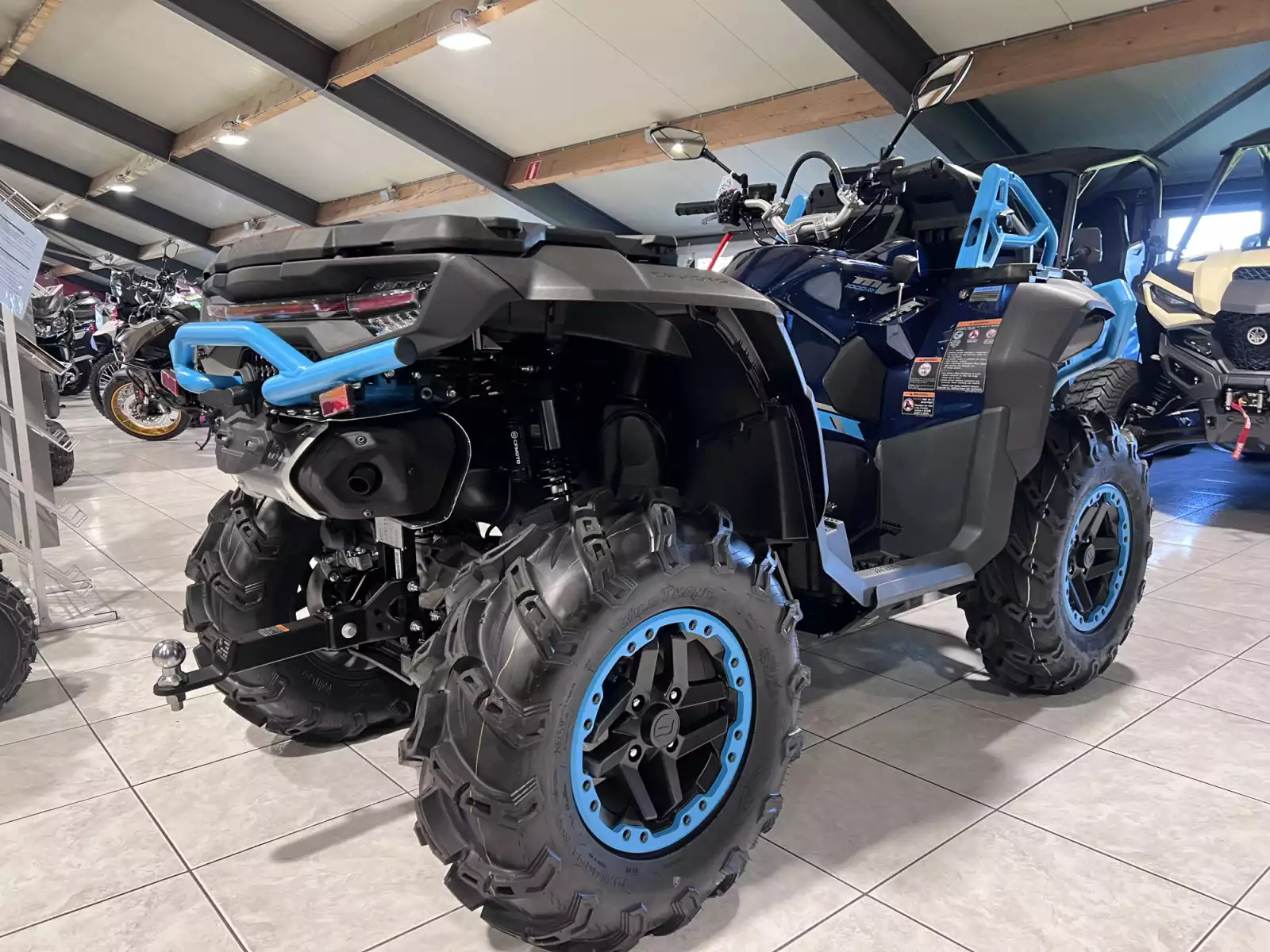 CF Moto CForce 1000 TOURING MUD T3 AGRI - Photo 1