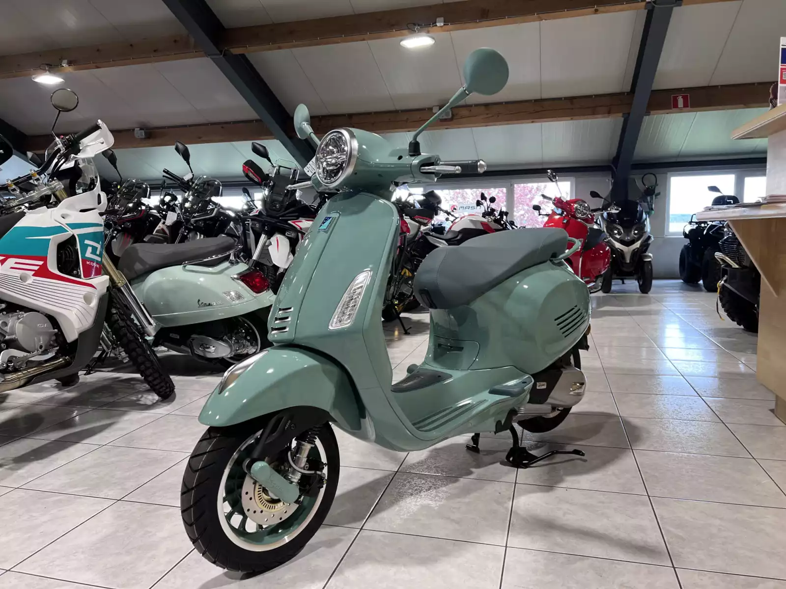 Vespa Primavera 125 80 TH - Photo 1