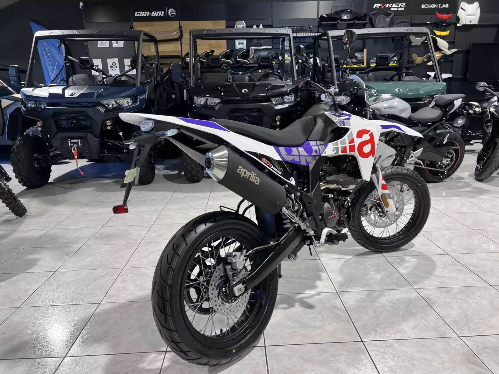 Aprilia SX 125 - Photo 1